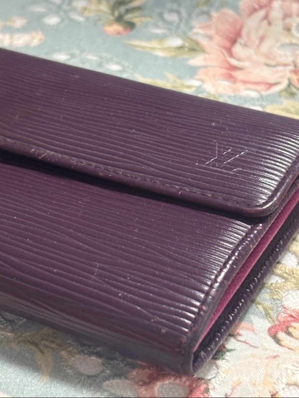 Louis Vuitton Plum Epi Leather Wallet w/COA - Picture 14 of 14